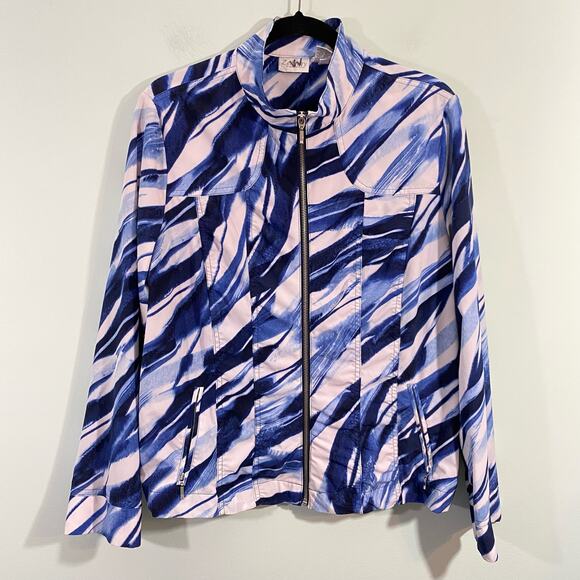 Zenergy by Chico's Women's Blue Marble Print Light Jacket Size 2 - Picture 1 of 8